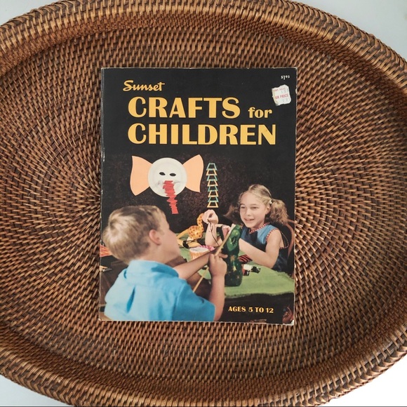 Vintage Sunset Arts And Crafts For Children 1970 Book Paperback - Picture 2 of 7